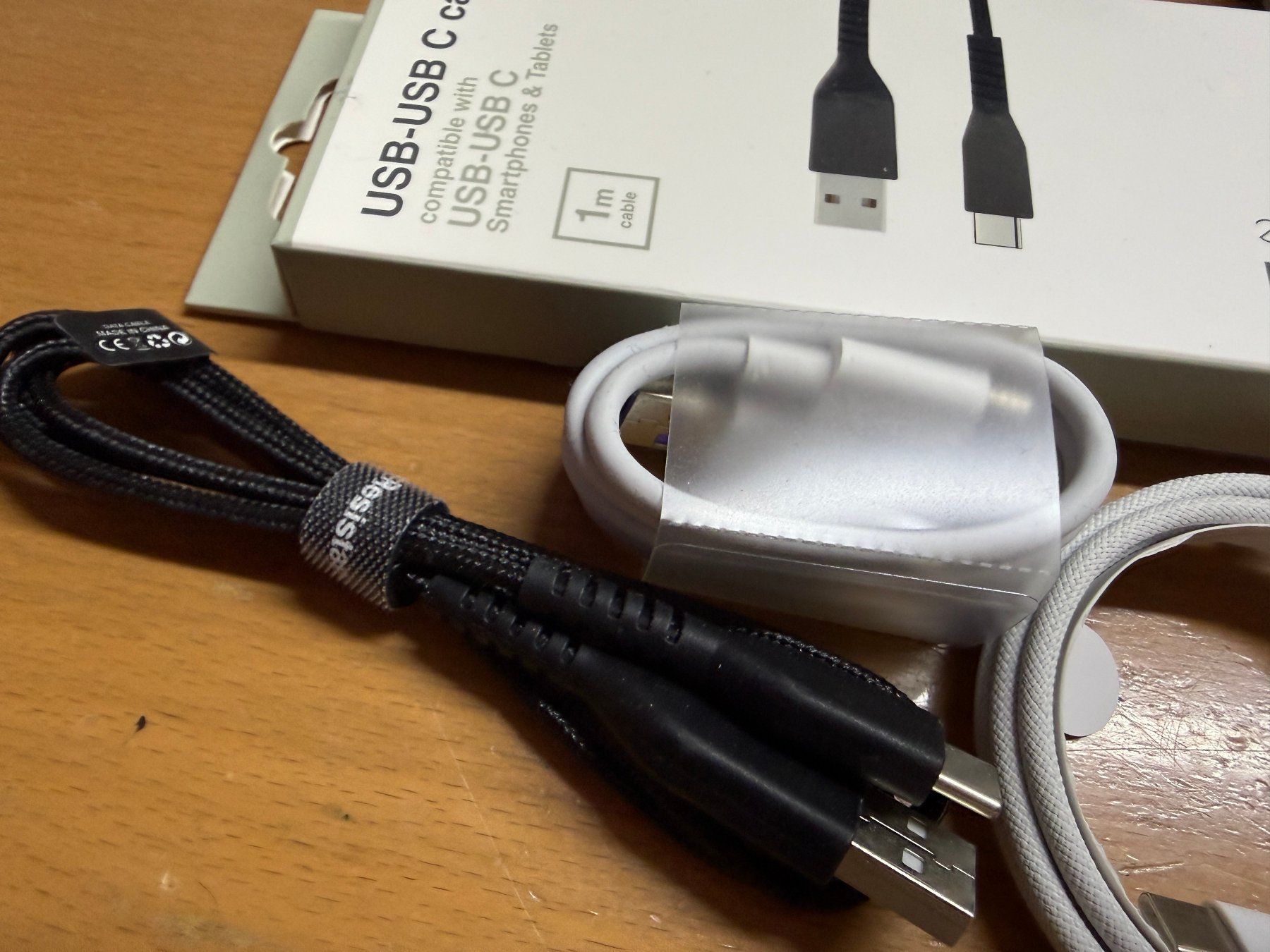 Apple Câbles: Ladekabel USB-C – D'occasion à Au SG par bah_6f5w 3