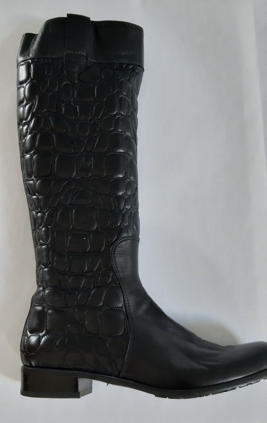 Stuart Weitzman Damenschuhe: Lederstiefel leicht schwarz Stuart Weizman Gr. 40 – Gebraucht aus Rupperswil von jur_5ywx 1