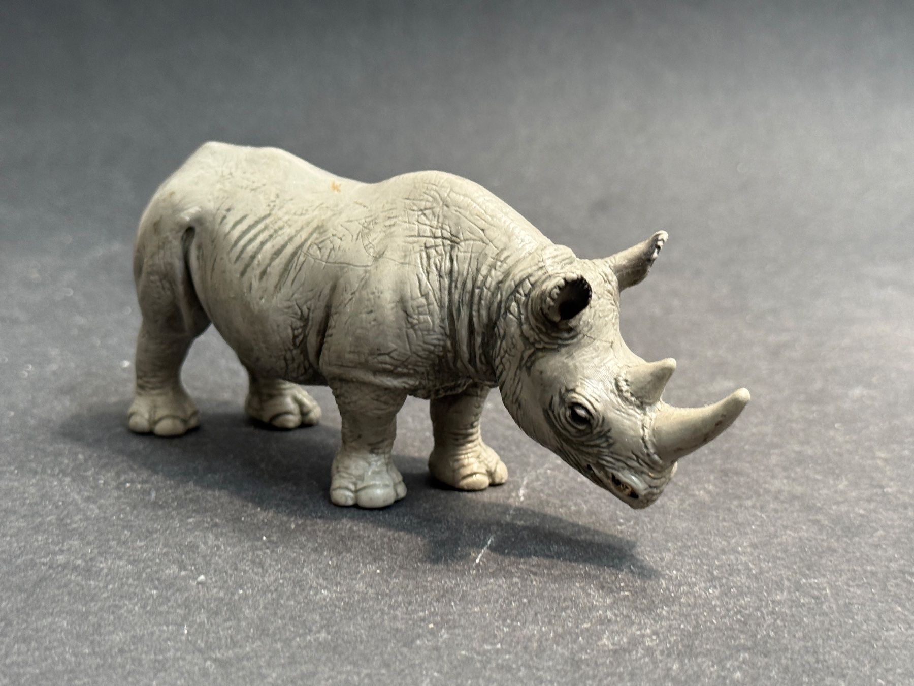 Schleich Statuette: Schleich Spitzmaulnashorn Nashorn – Usato da Ennetbaden venduto da mapa05 2