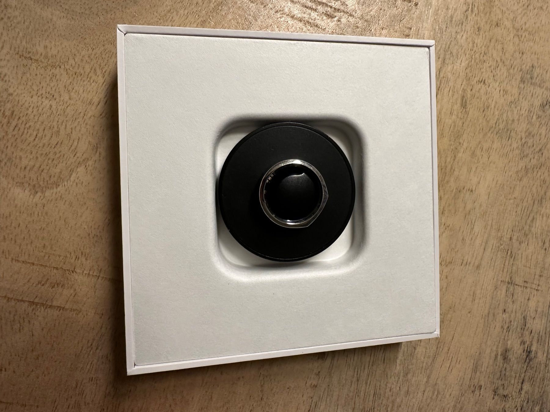 Oura Ringe: Oura Ring 3, Silber, Gr. 6, inkl. Ladegerät – Gebraucht aus Zürich von anyka 3
