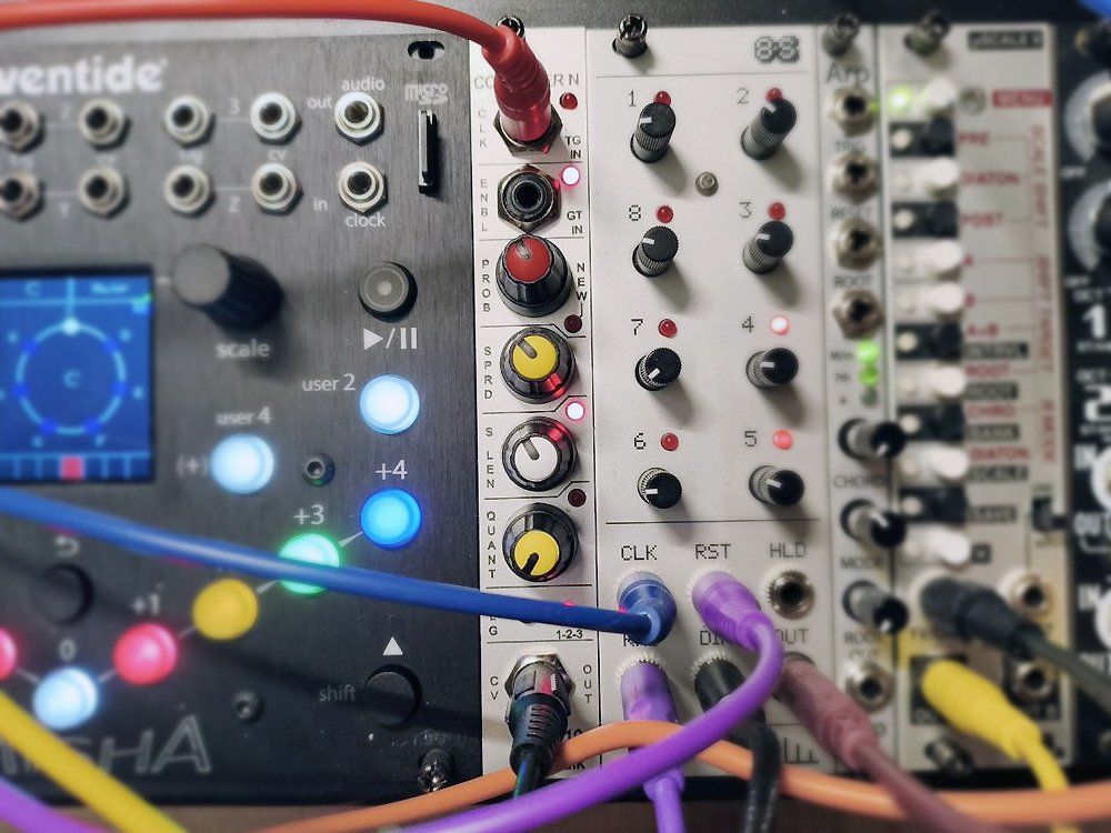 Strumenti musicali: Ladik S-610 Composer N Eurorack Semi-Random Notes Sequenzer – Usato da Knonau venduto da Deralexan