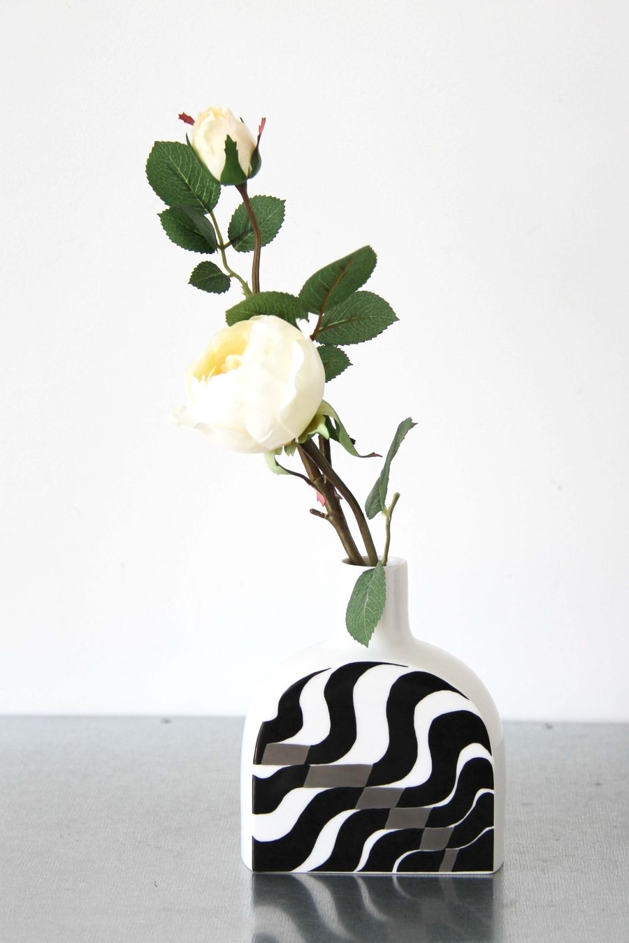 Fürstenberg Figuren: Fürstenberg Vase von Erich John  - postmodern 70er Design – Gebraucht aus Merlischachen von sammlerstueck 1