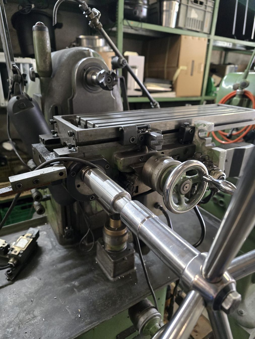 Tutte le macchine: Industrielle Fräsmaschine #248 – Usato da Wuppenau venduto da Gastro-Wuppenau 1