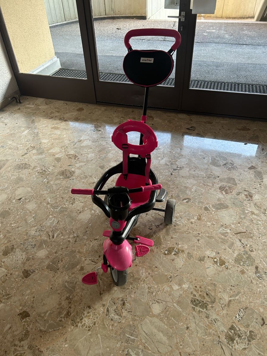 Velos: Tricycle pour enfants – Gebraucht aus Meyrin von Sparco05 2