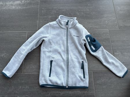 46 Nord Strickjacke grau mit Reissverschluss Gr. 128
