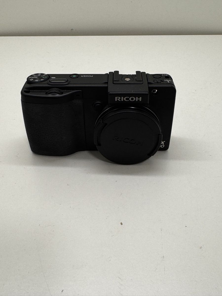 Ricoh Kamera: Ricoh GX200 Digitalkamera schwarze  – Gebraucht aus Schlieren von Eldi84