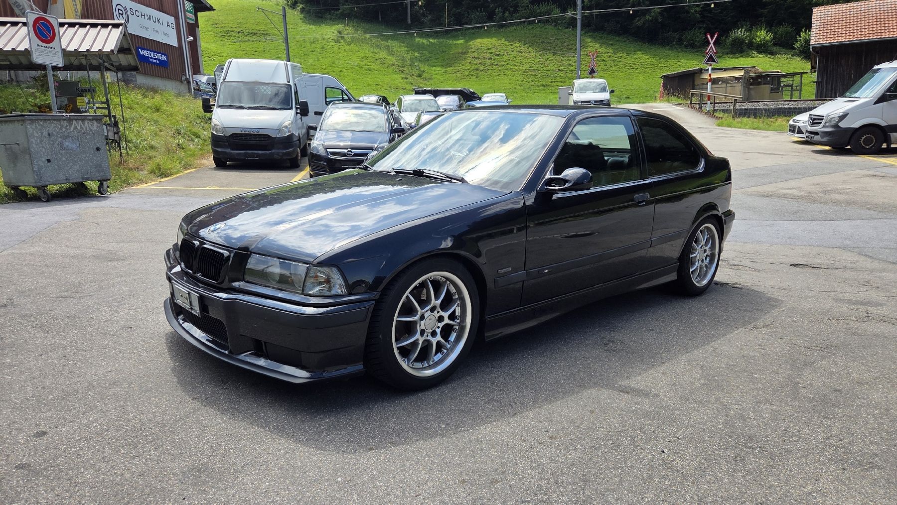 BMW Automobili: BMW E36 323ti Compact M-Paket – Usato da Lichtensteig venduto da mic_jwv6