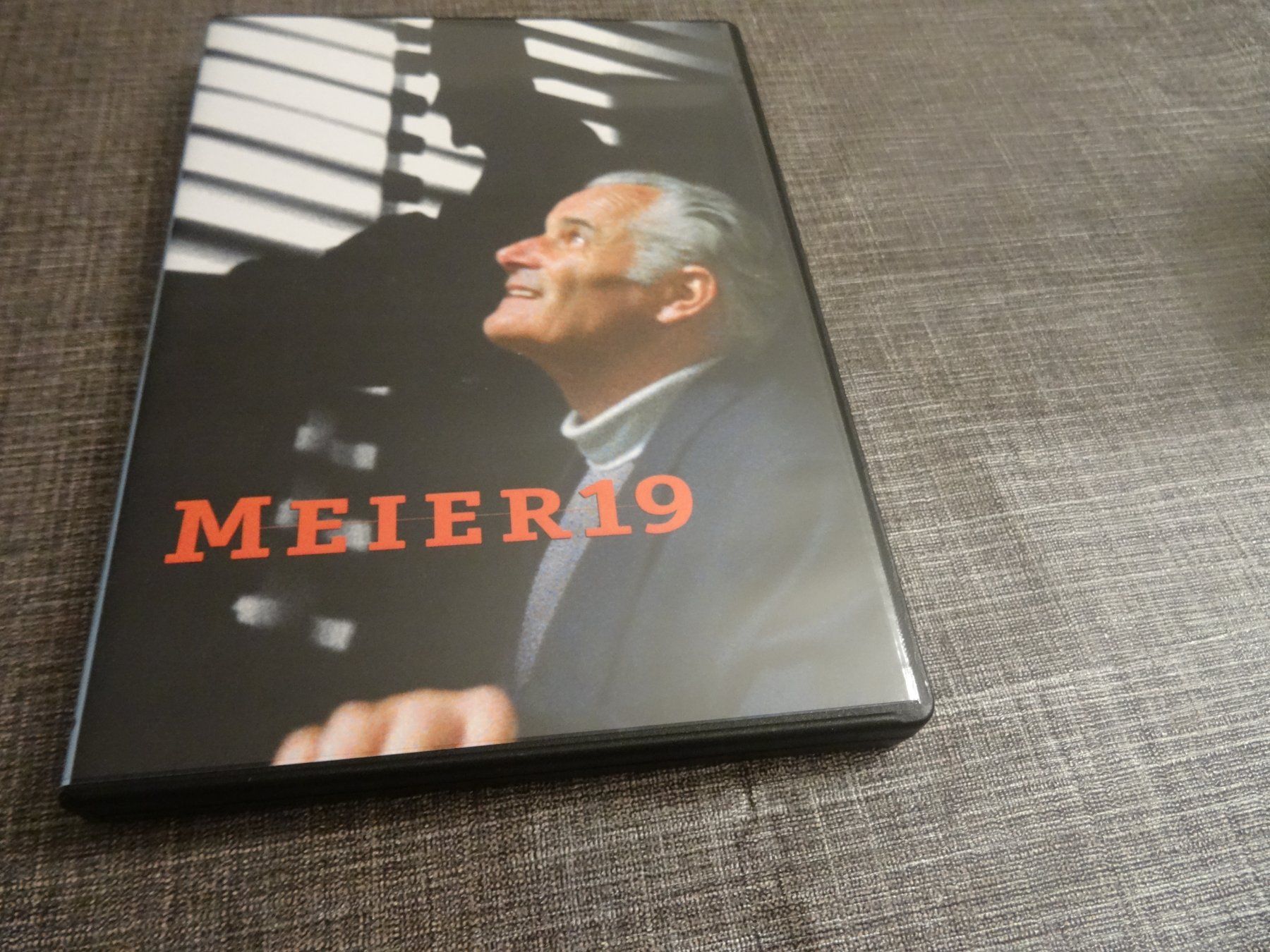 Tutti i DVDs: DVD MEIER19 MEIER 19  - Dieter Meier - – Usato da Olten venduto da Disc-Verkauf
