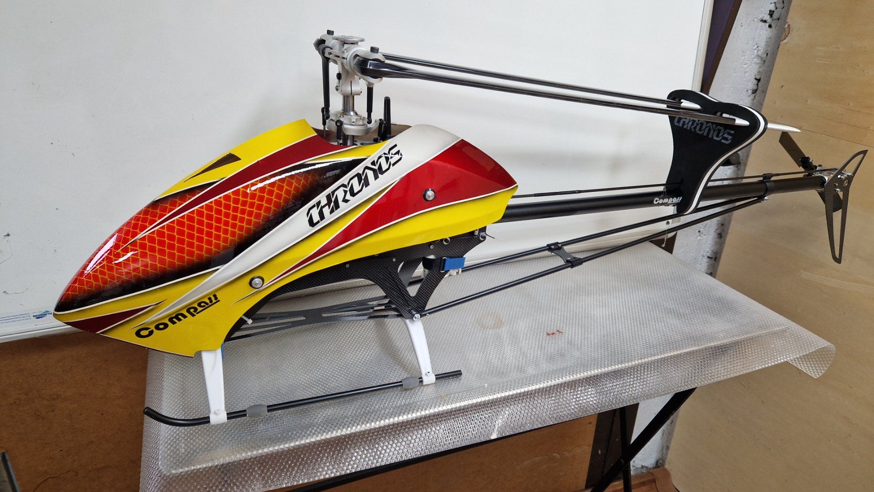 Modellismo RC: Compass Chronos 700 und viel Zubehör – Usato da Boppelsen venduto da Schmiddi8