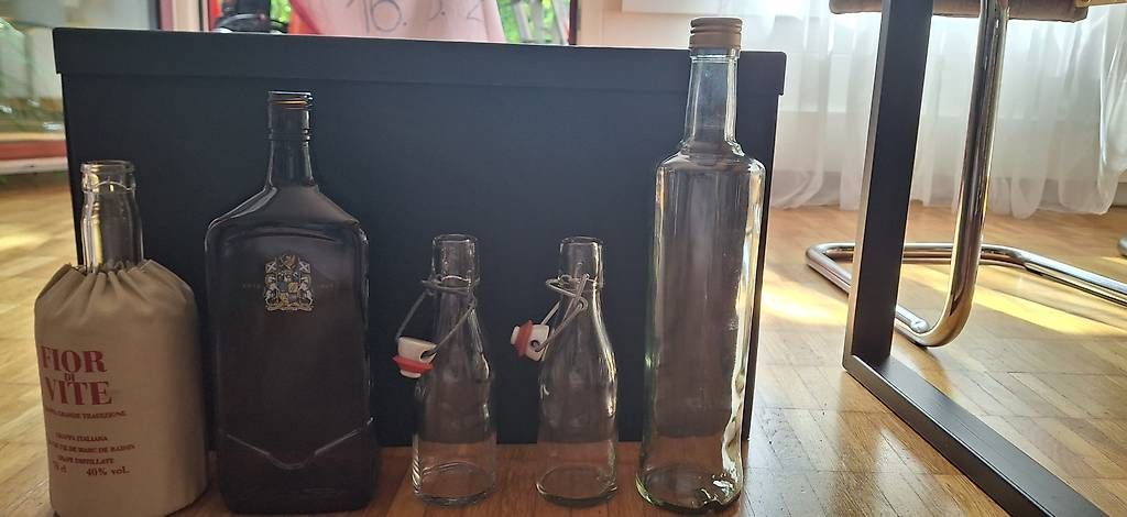 Altro in Stoviglie & Bicchieri: Glasflaschen für Hochzeit – Usato da Belp venduto da majeli01 3