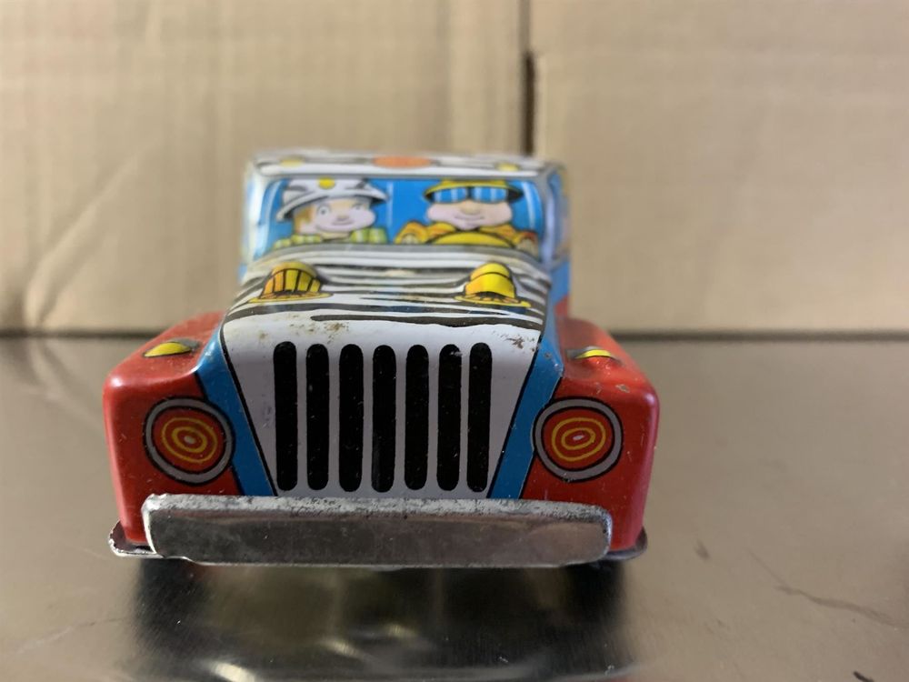Safari Jeep mit Friktion Made in Japan neu ohne Verpackung 7