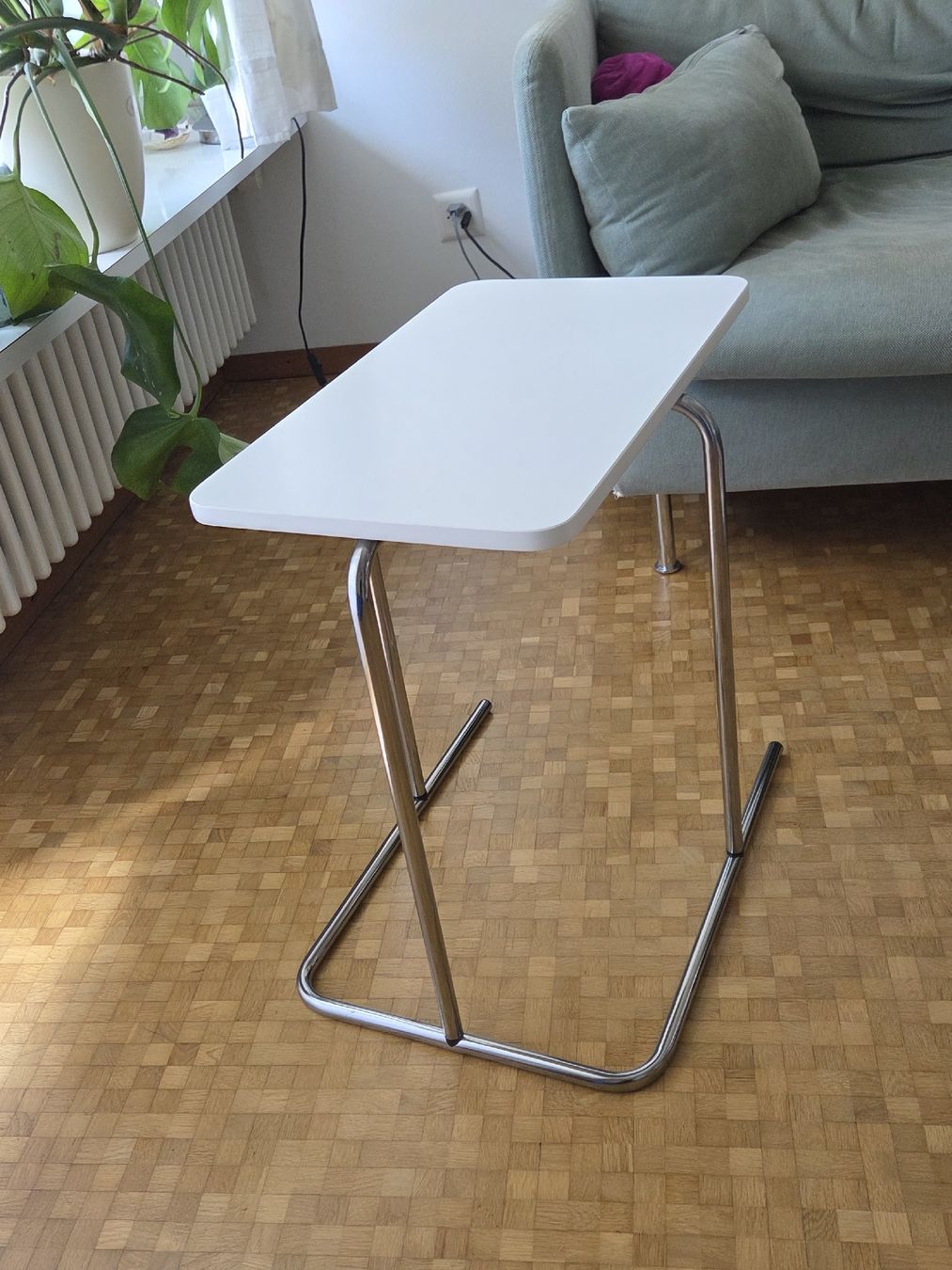 Ikea Tavoli: RIAN - IKEA Beistelltisch, weiss, 50x30cm – Usato da Winterthur venduto da max_nw6s 1