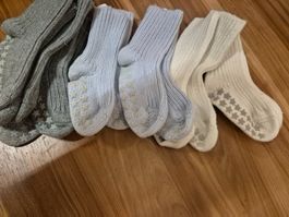 5 Paar Babysocken mit ABS-Noppen, ca Gr. 19/20 b10