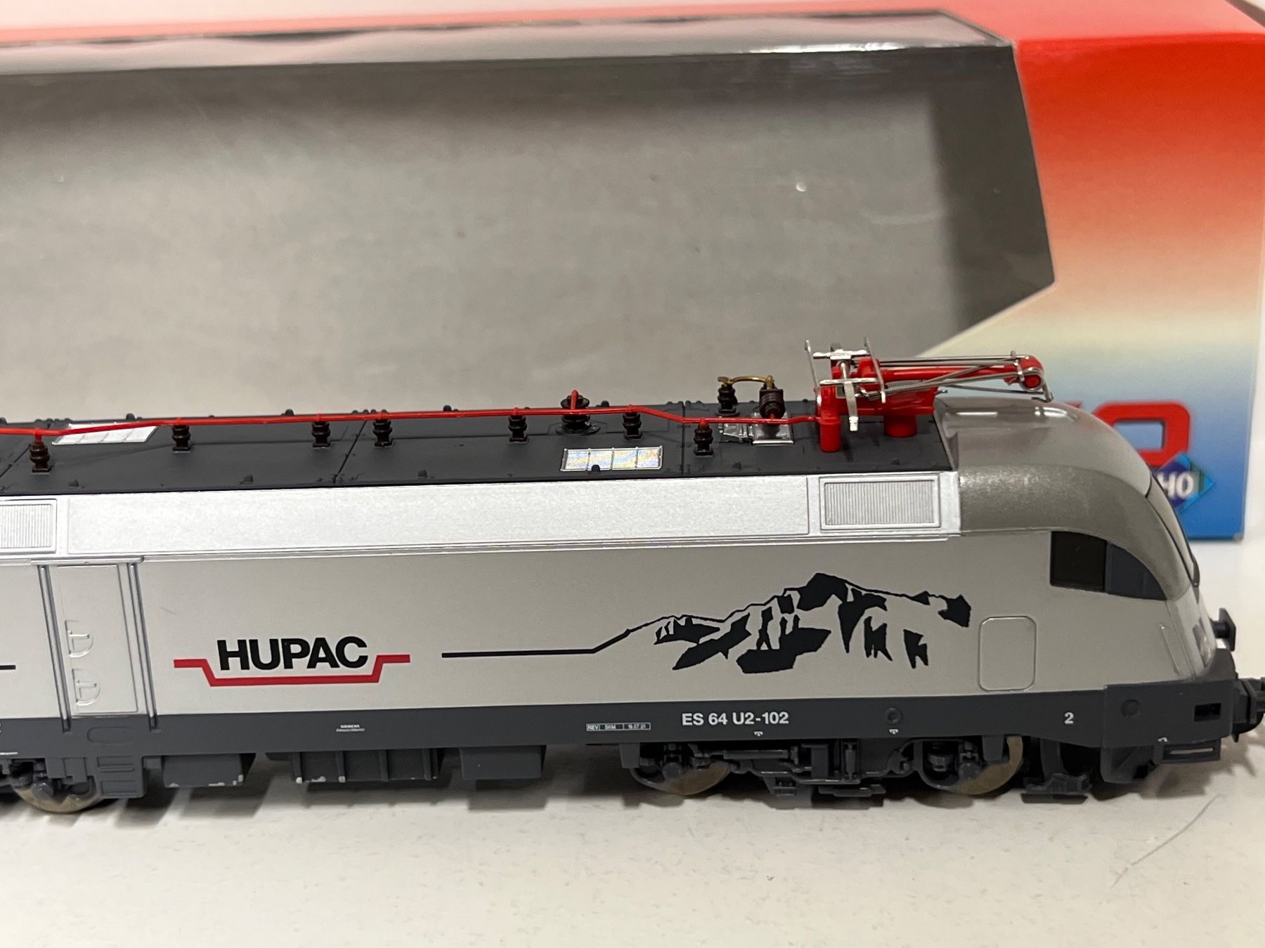 Piko Modelleisenbahnen: Piko 57414 ES 64 Taurus HUPAC H0 DC – Neu (gemäss Beschreibung) aus Neuenhof von ludovicco 3