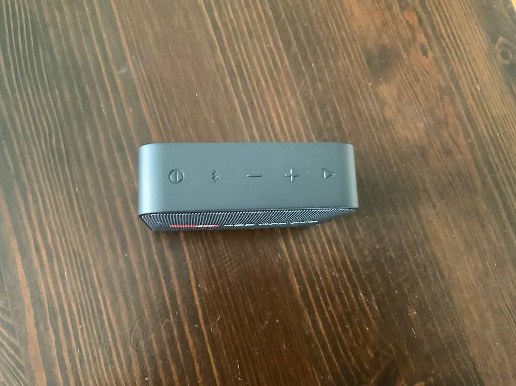 JBL Haut-parleurs: JBL Go Essential Waterproof Böxli – Neuf avec emballage d'origine à Jona par ldi_2zgq 3