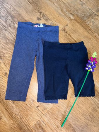 Zwei 3/4-Leggings 110/116