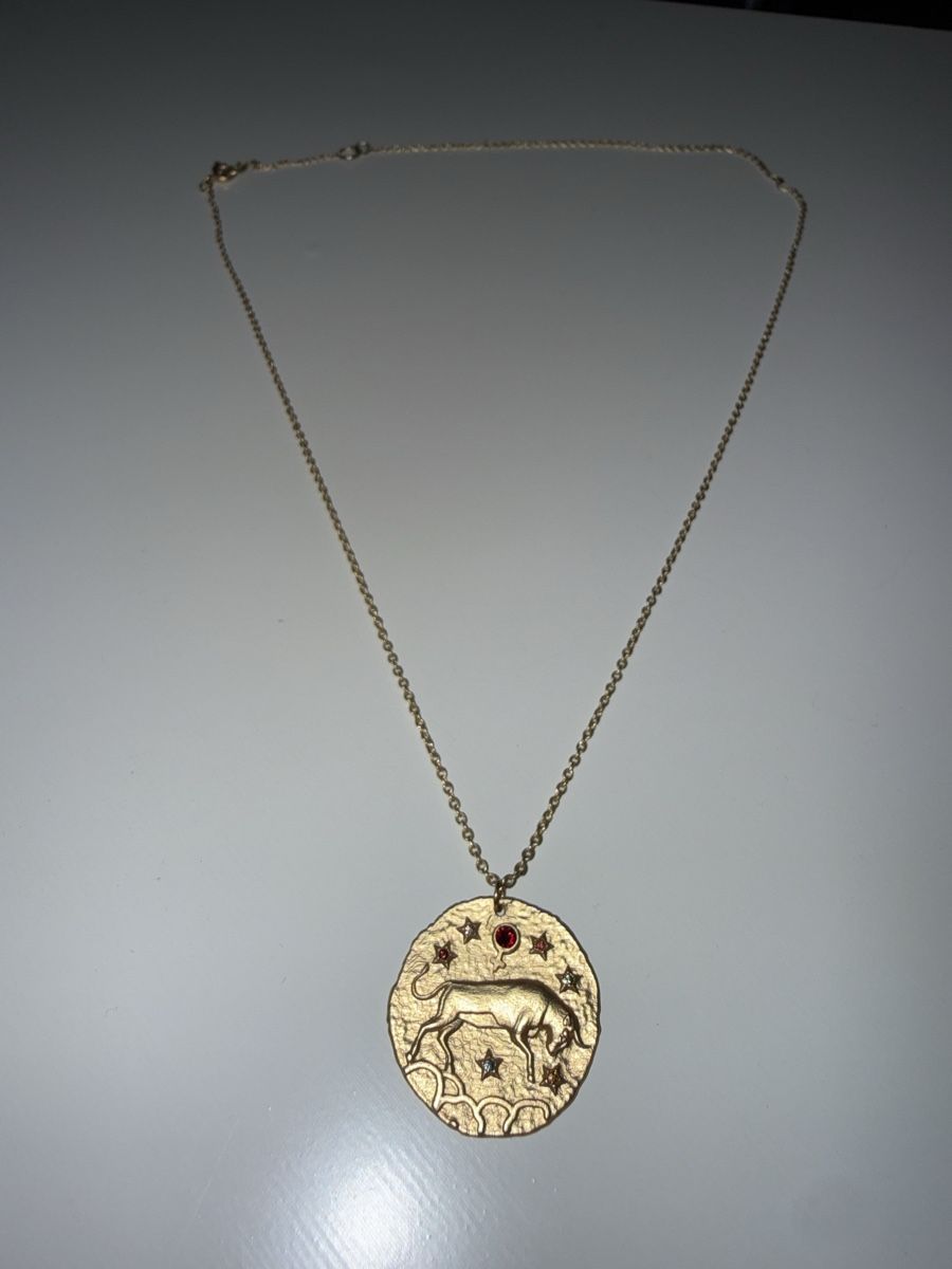 Maje Catenine: Maje Zodiac Pendant   – Nuovo e nell'imballaggio originale da Bottmingen venduto da Itsclaire 5