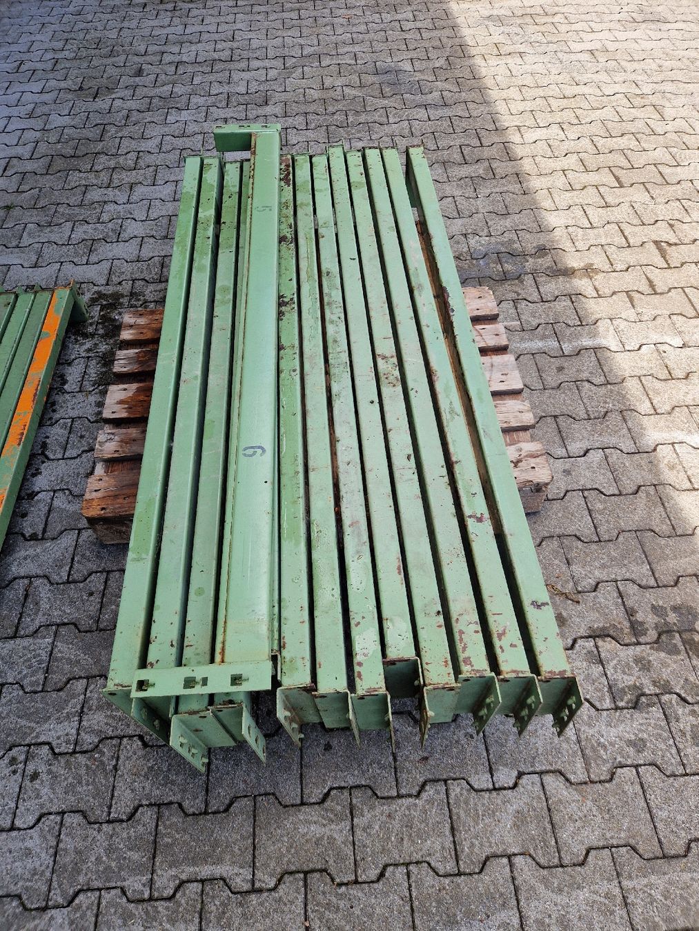 Scaffali: Palettengestell Traversen/ Querträger – Usato da Grosswangen venduto da lar_9lz7 2