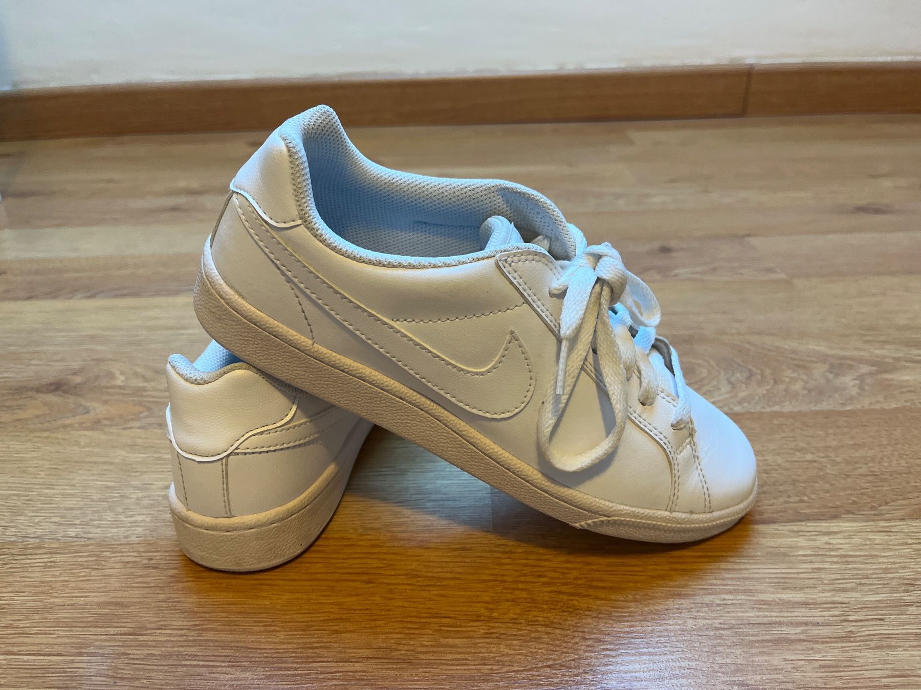 Nike Herrenschuhe: Nike taille 39 – Gebraucht aus Genève von fyshbird 1