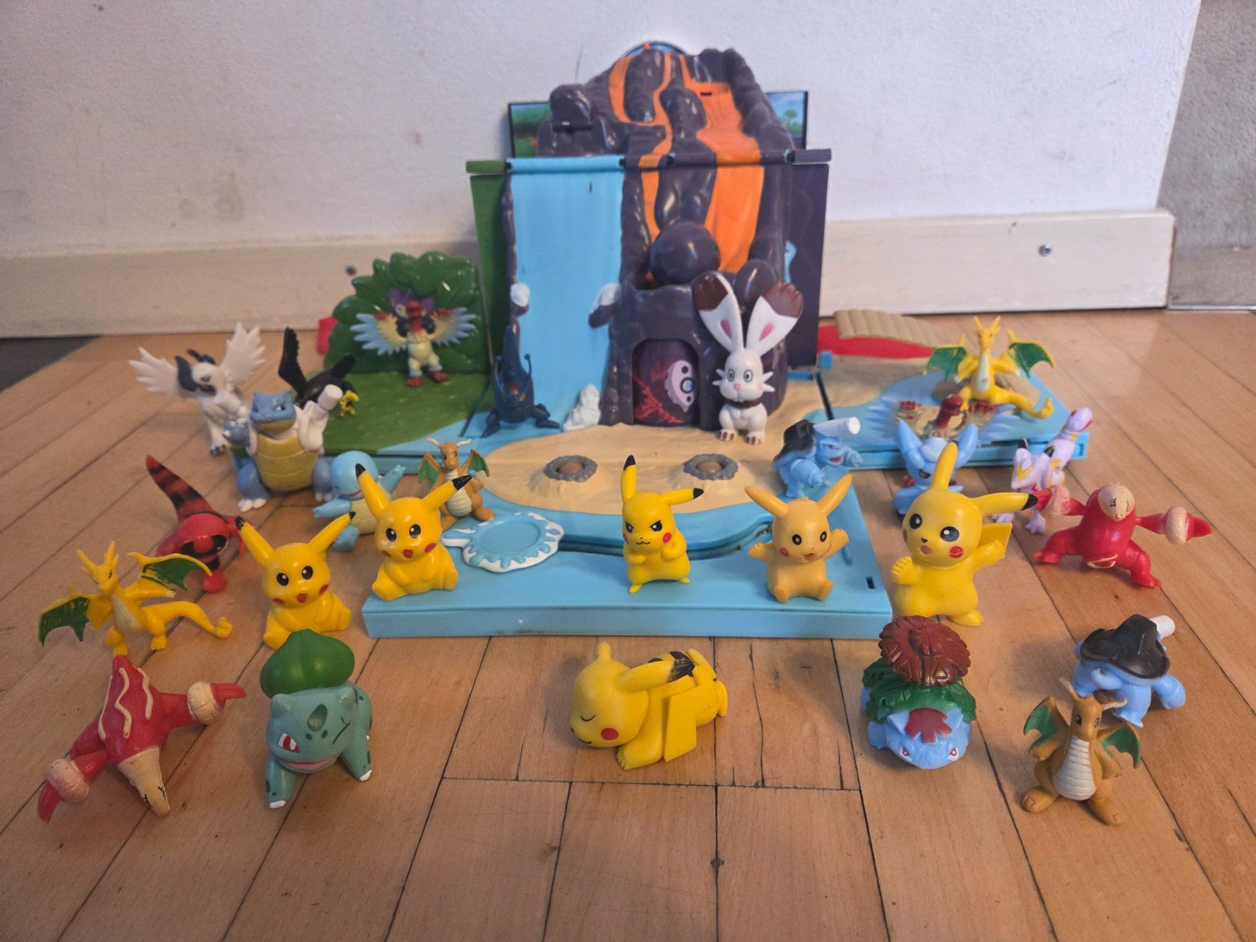 Pokémon Giocattoli: pokemon pikachu figuren Sammlung – Usato da Rupperswil venduto da kingoftwilight