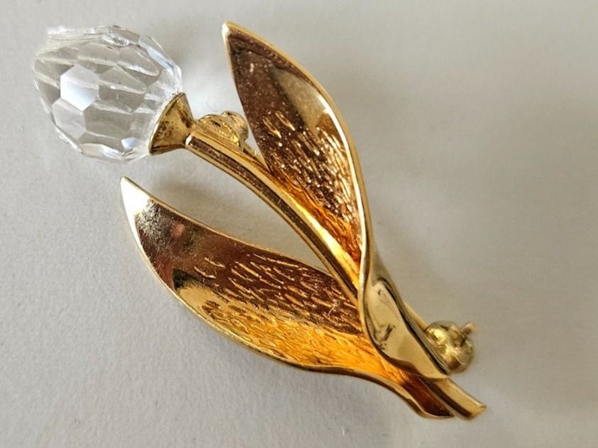 Swarovski Broschen & Nadeln: Swarovski Brosche mit Blume Tulpe Vintage – Gebraucht aus Urdorf von Colina
