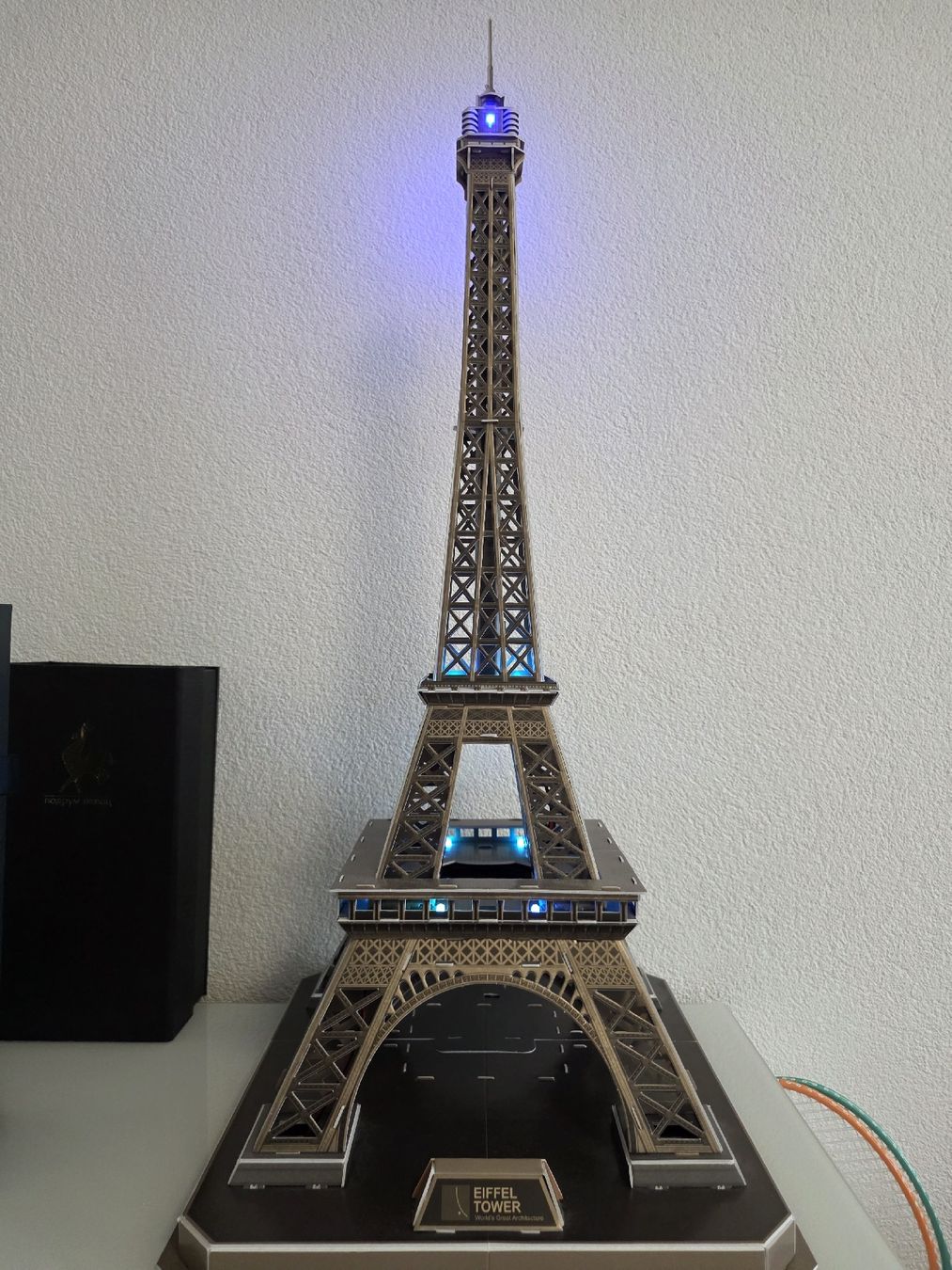 Puzzles: 3D LED Puzzle Eiffelturm  – Neu (gemäss Beschreibung) aus Lyss von KiS12 1