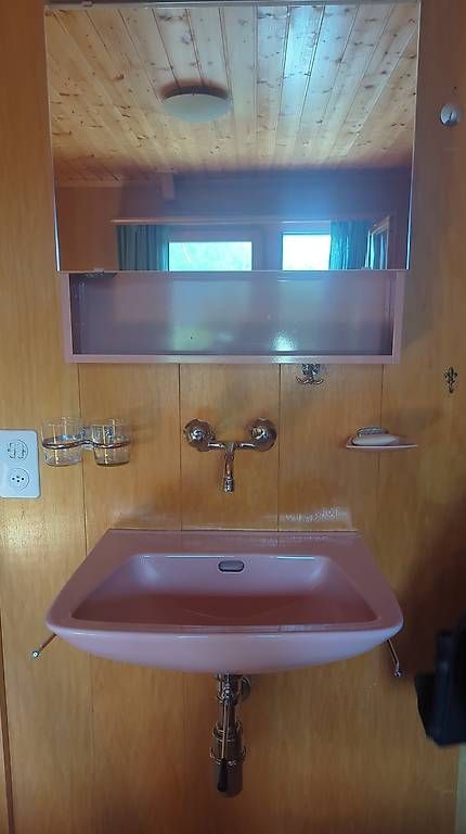 Lavabi & lavandini: 2 Lavabo Garnituren in rosa – Usato da Zürich venduto da Ticon111 2