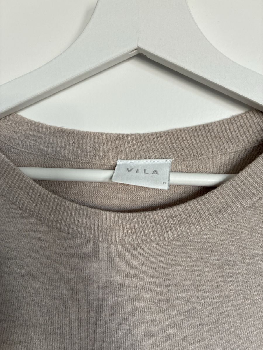 Lotti di vestiti: VILA Kleid Beige & Bluse Rosa, Gr. M – Usato da St.Gallen venduto da mha_x7cf 1