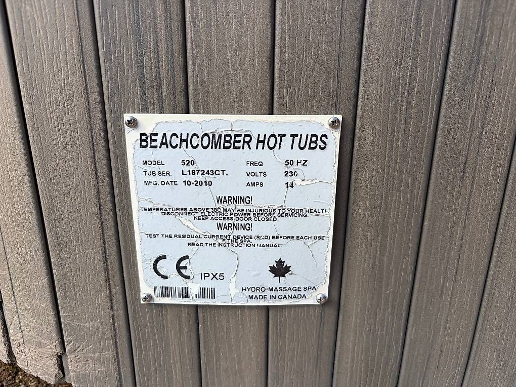 Whirlpool: Jacuzzi 2 places Beachcomber 520 LEEP – Usato da Cernier venduto da DBONEUCHATEL 4