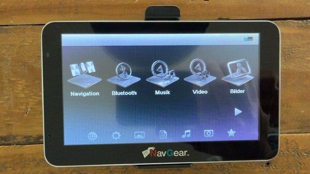 Navigatori: NavGear Navigationsgerät mit Freisprechvorrichtung – Usato da Eich venduto da Ebuysaler