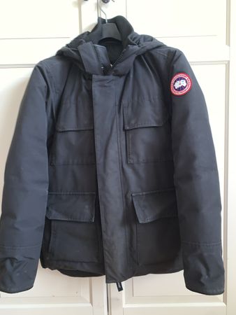 Canada Goose Jacke schwarz Grösse L guter Zustand