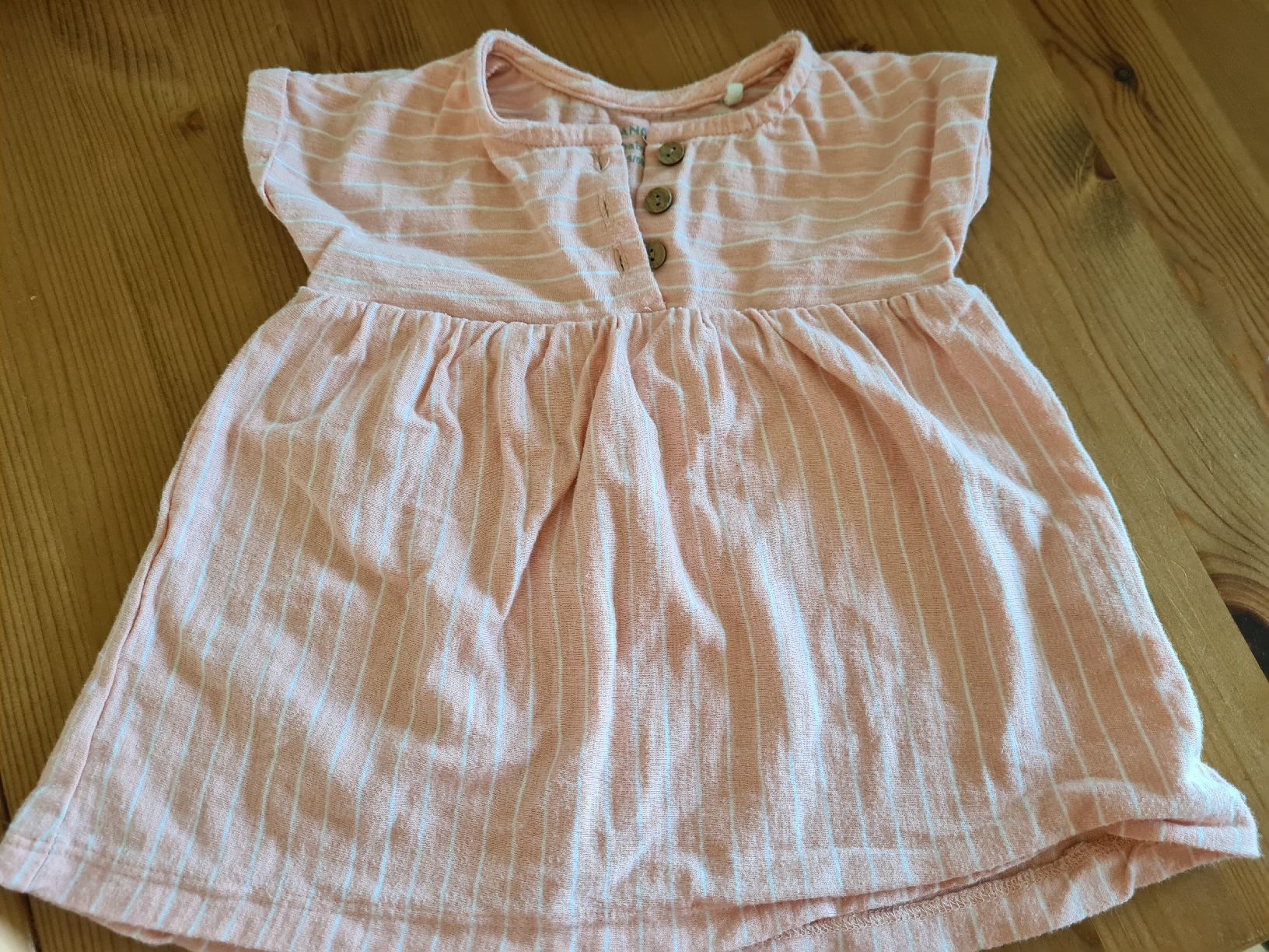 Manor Vestiti & Gonne: Kleid Gr. 68/6M Sommerkleid gestreift – Usato da Horw venduto da Mirii91