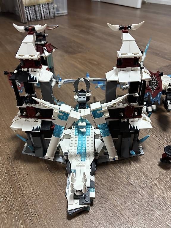 Lego Giocattoli: Lego Festung im ewigen Eis – Usato da Biglen venduto da Joel017 1