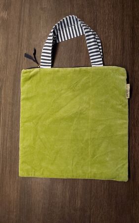 Tasche Samt artebene grün