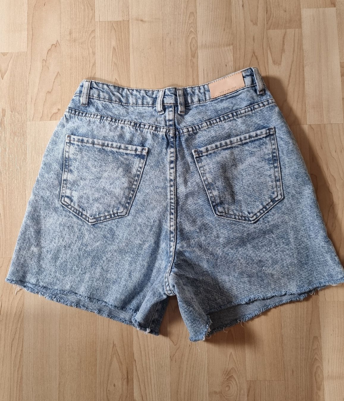 Mango Jeans: Mango Shorts Gr 38 – Gebraucht aus Interlaken von NataliiaS 3