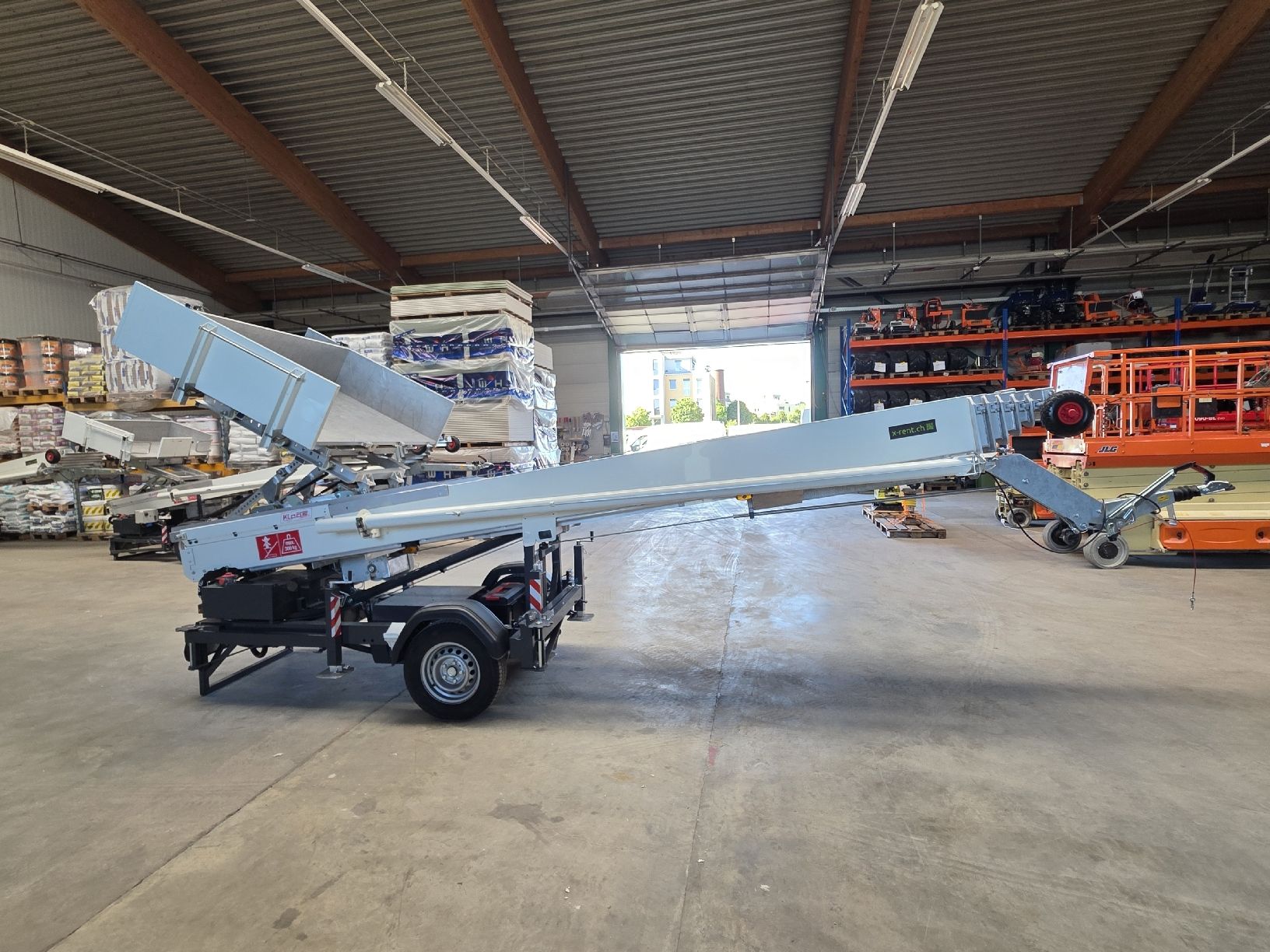 Tutte le macchine: Klaas Möbellift-Bauaufzug Top Light 25 – Usato da Lengwil venduto da x-rent