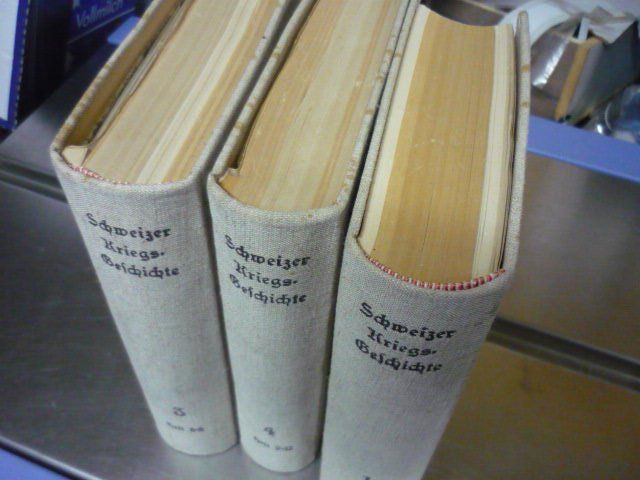 Libri: Schweizer Kriegsgeschichte, Band 1,3,4 – Usato da Belp venduto da Polexli