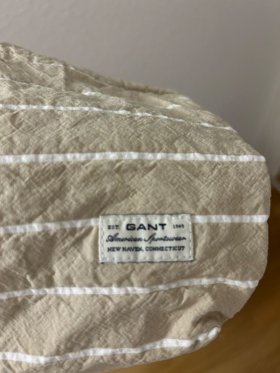 Custodie per cosmetici: Make up bag GANT – Usato da Basel venduto da mel_5fzy 4