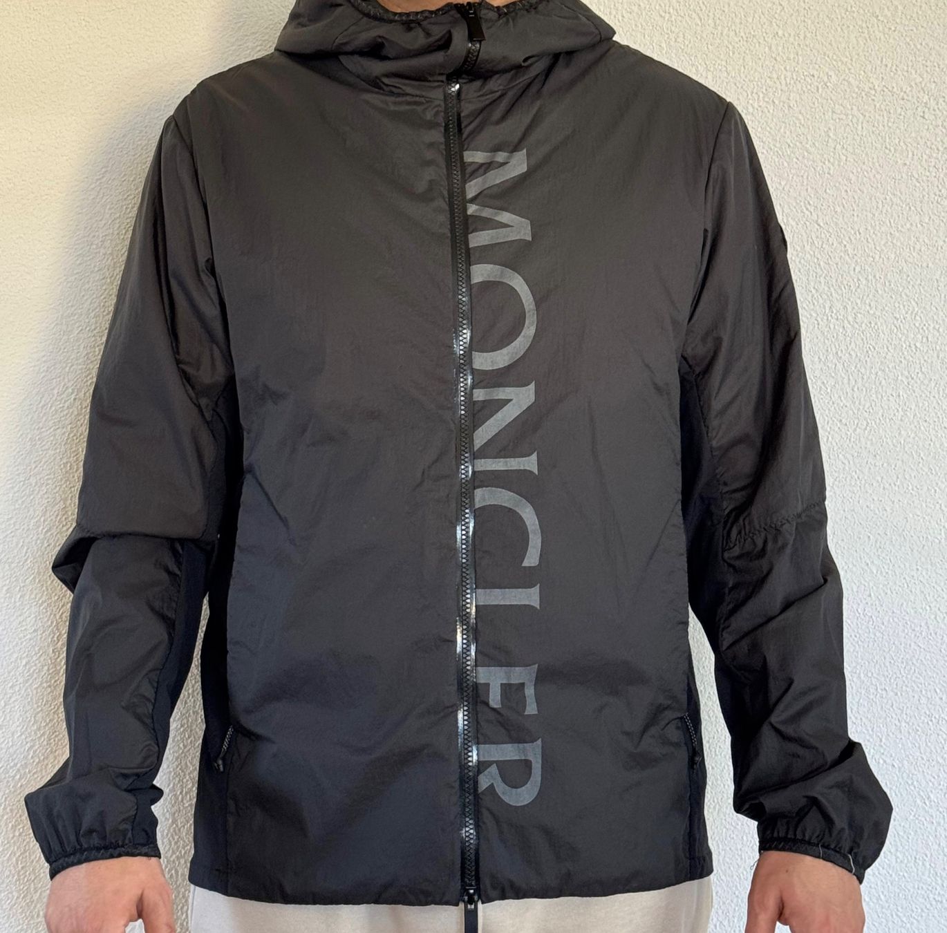 Moncler Giacche: Moncler Übergangsjacke Grösse 4 – Usato da Pfäffikon ZH venduto da Watch_lover