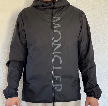 Moncler Übergangsjacke Grösse 4