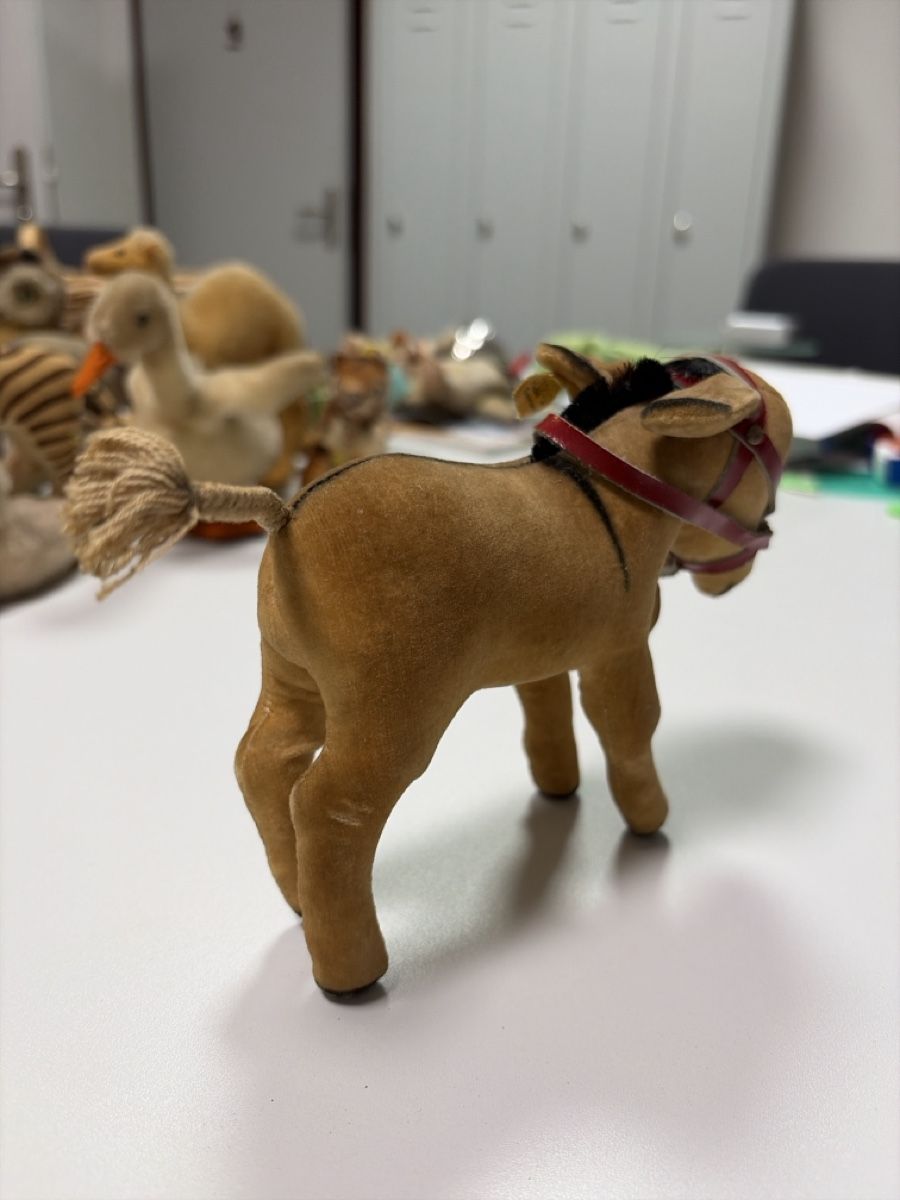 Steiff Spielzeuge: Steiff Esel /Pferd 1412.0 mit Marke und Schild – Gebraucht aus Dietikon von cre8different 4
