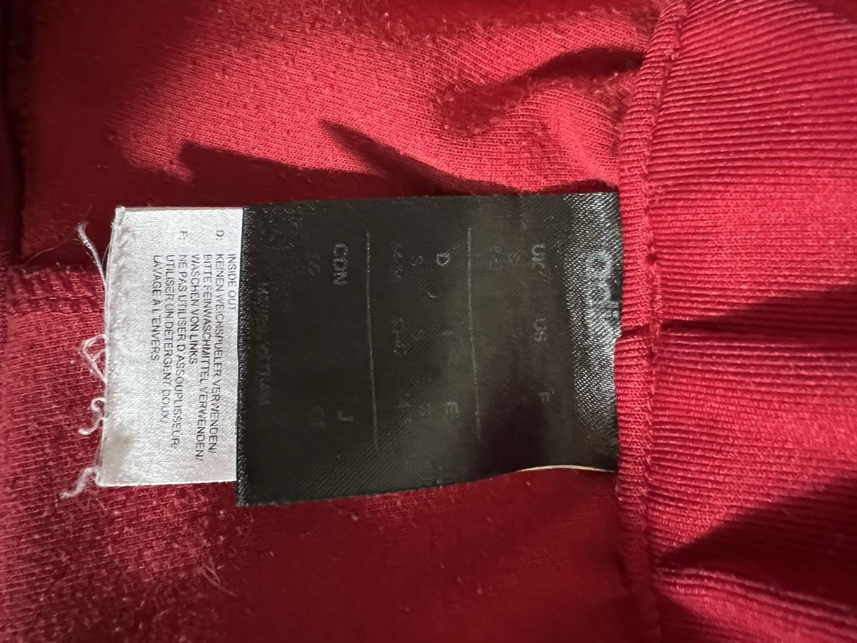 Adidas Pantaloni: Adidas Trainingshose Rot – Usato da Adelboden venduto da Second_Life_CH 3