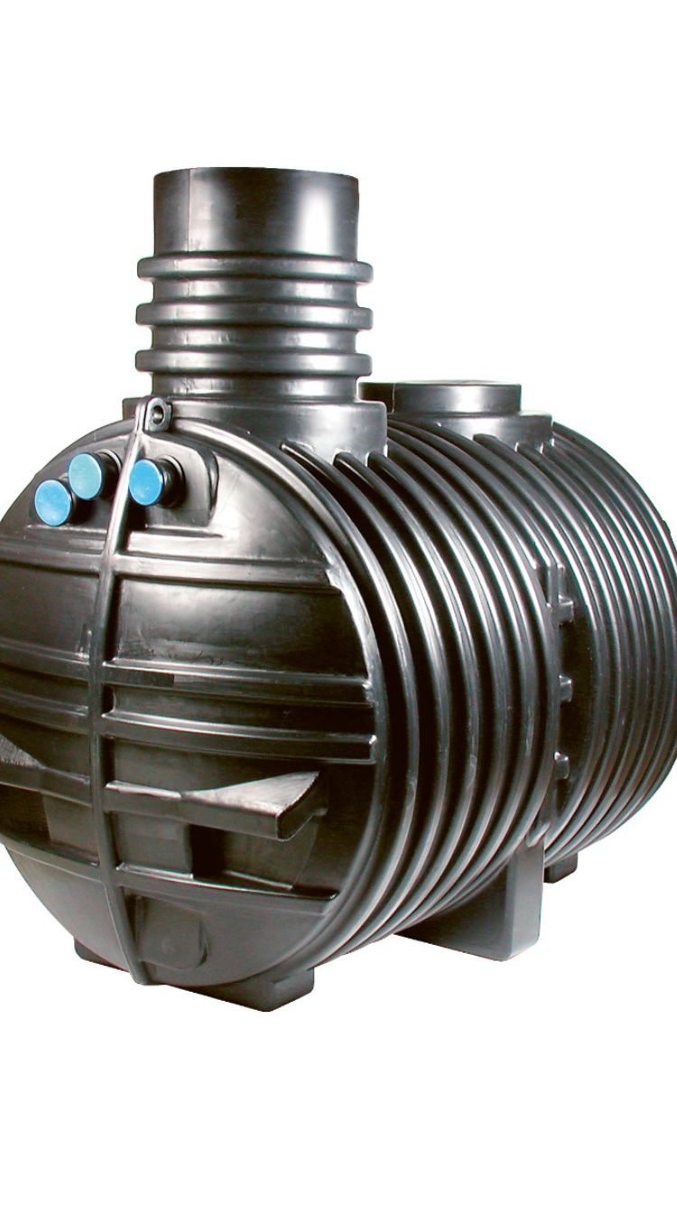 Abbeveratoi e trogoli: Regenwassertank / Erdtank 5000L – Nuovo e nell'imballaggio originale da Neukirch Egnach venduto da berti55