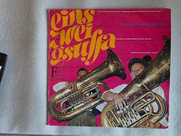 LP: eins zwei gsuffa - Falcon L-ST 7009