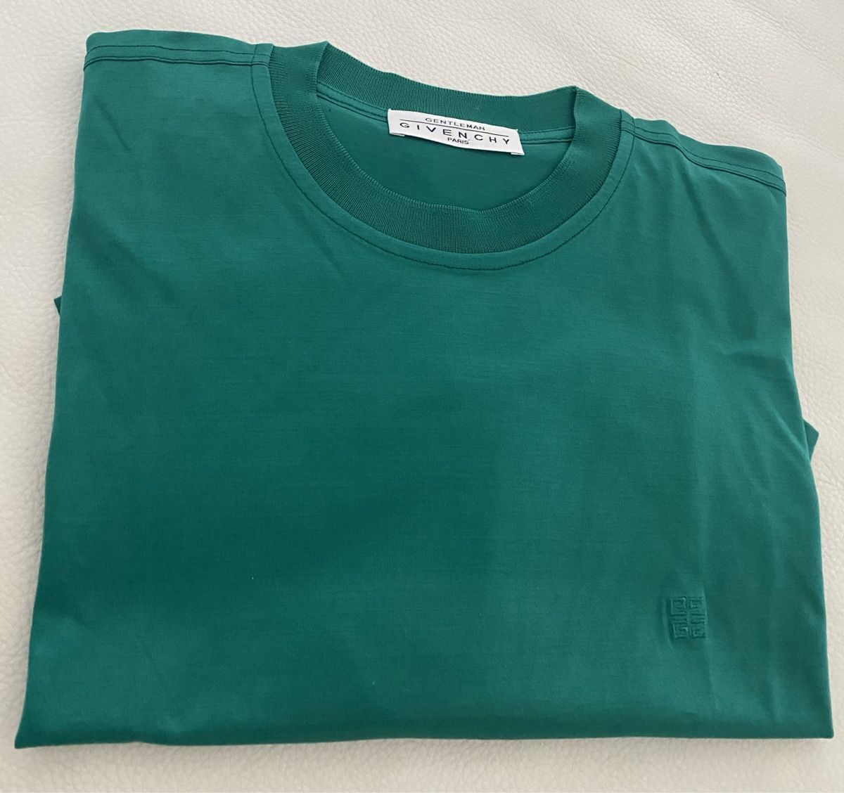 Givenchy T-Shirts: GIVENCHY paris oberteil – Gebraucht aus Opfikon von Luis144 6
