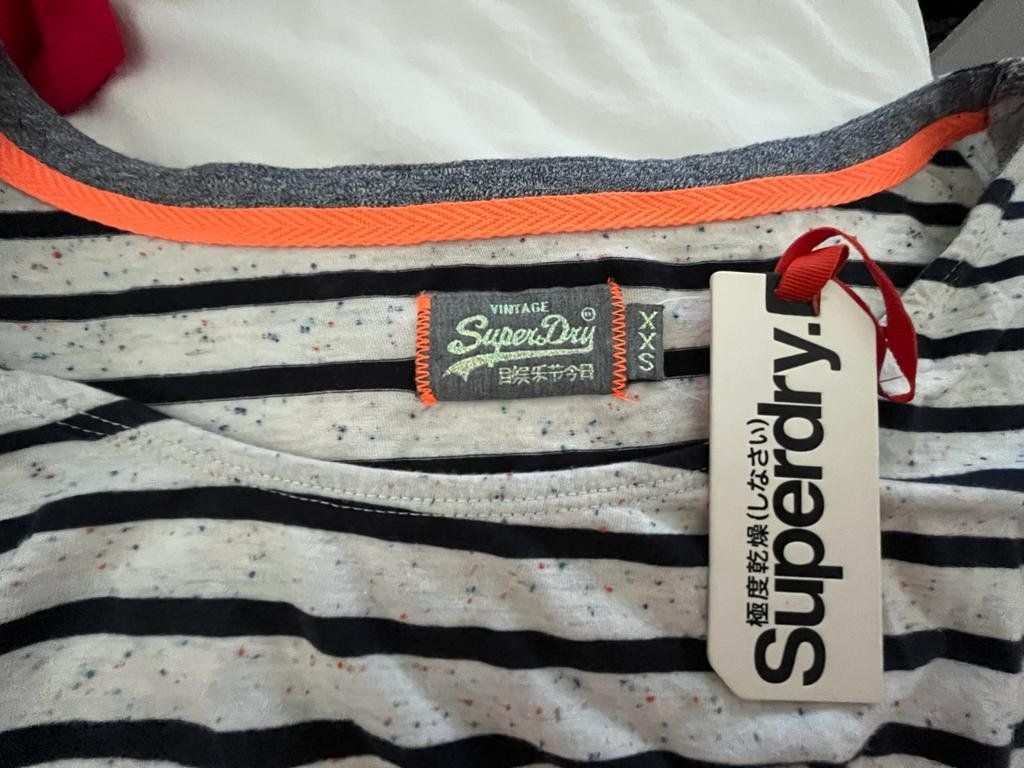 Superdry Tops: Superdry top – Neu und originalverpackt aus Baar von hba_y8kv 3