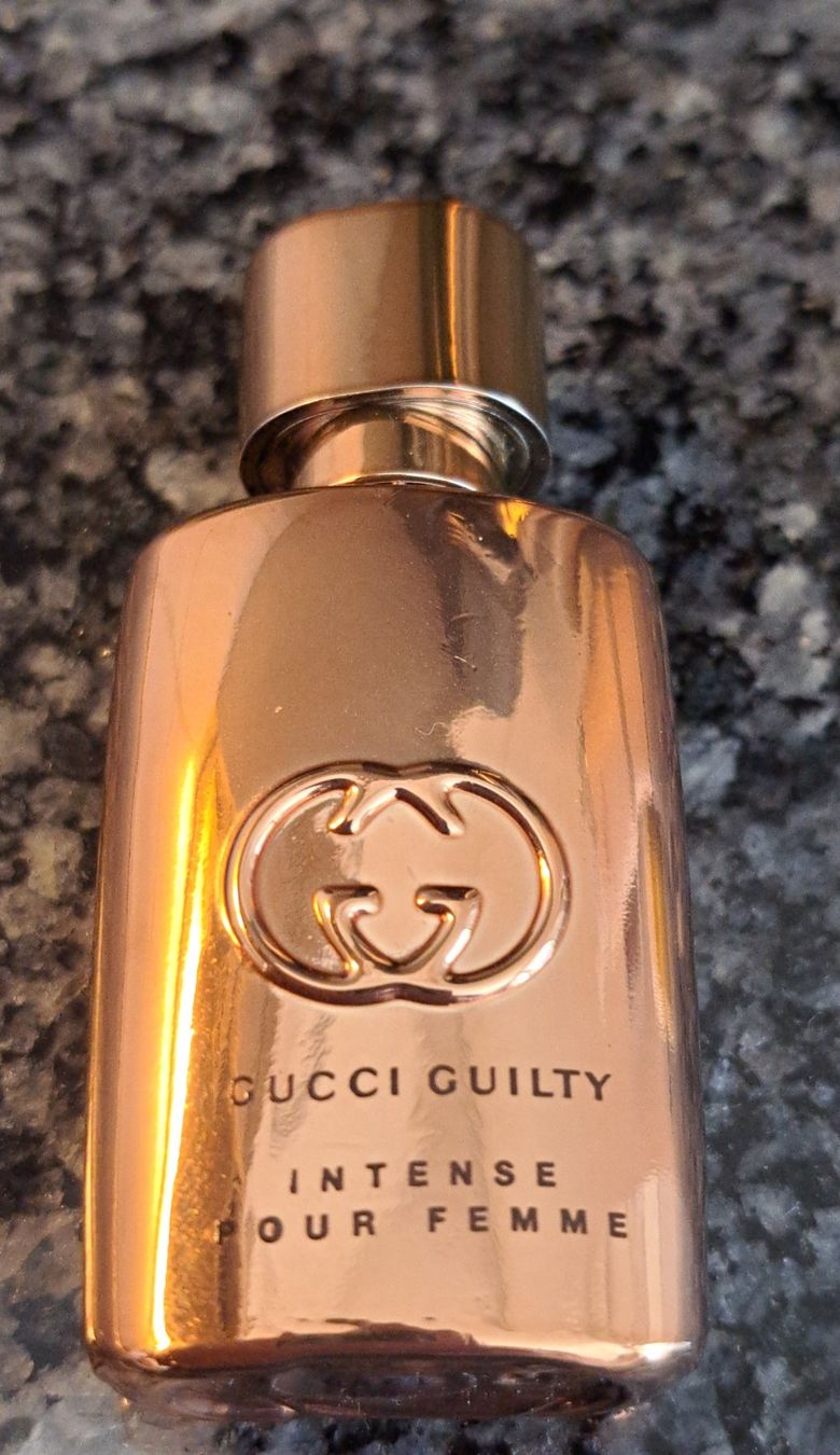 Gucci Parfum & Eau de Toilette: Gucci Guilty Parfum Mini ungebraucht – Neu (gemäss Beschreibung) aus Wittenbach von lorepar