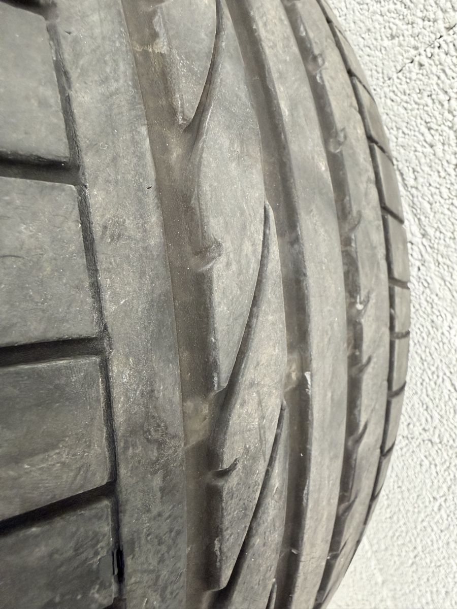 Pneus & Roues: Pneu 275/40 R20 – D'occasion à Moudon par ser_q6l6