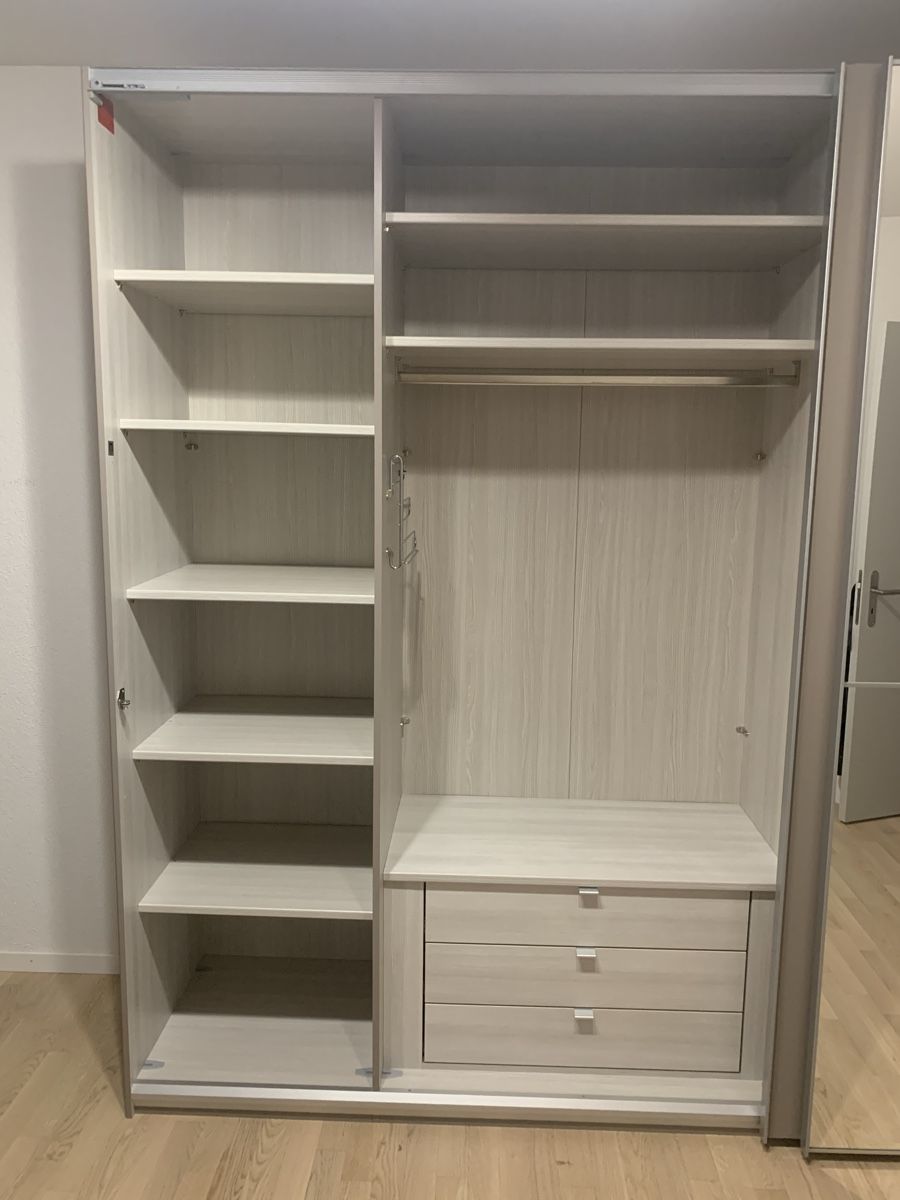 Armadi: Kleiderschrank Concept Plus – Usato da Uster venduto da css_6lms 1