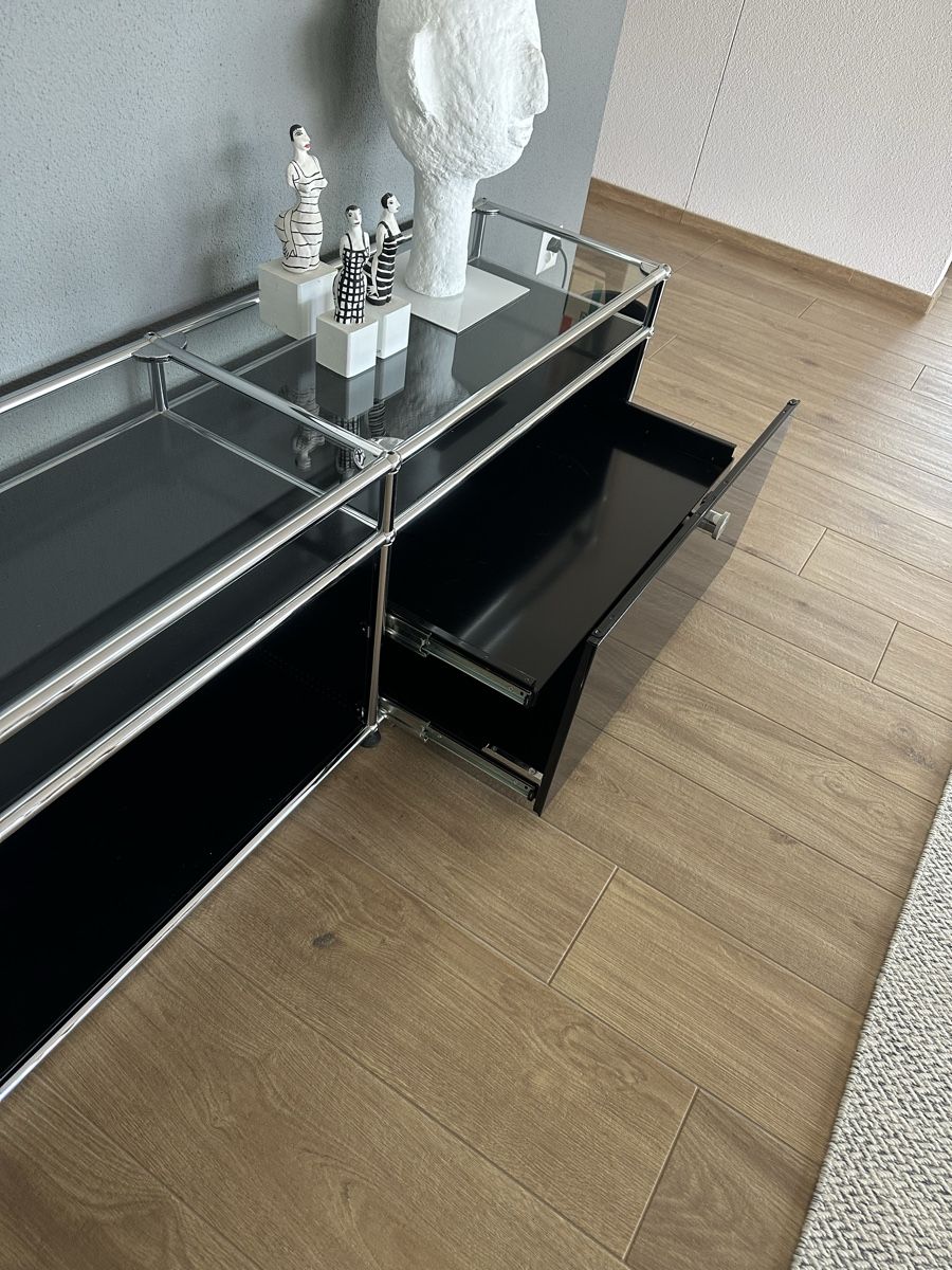 USM Étagères: USM Sideboard 300x49x36 schwarz – D'occasion à Beringen par Chris2026 3